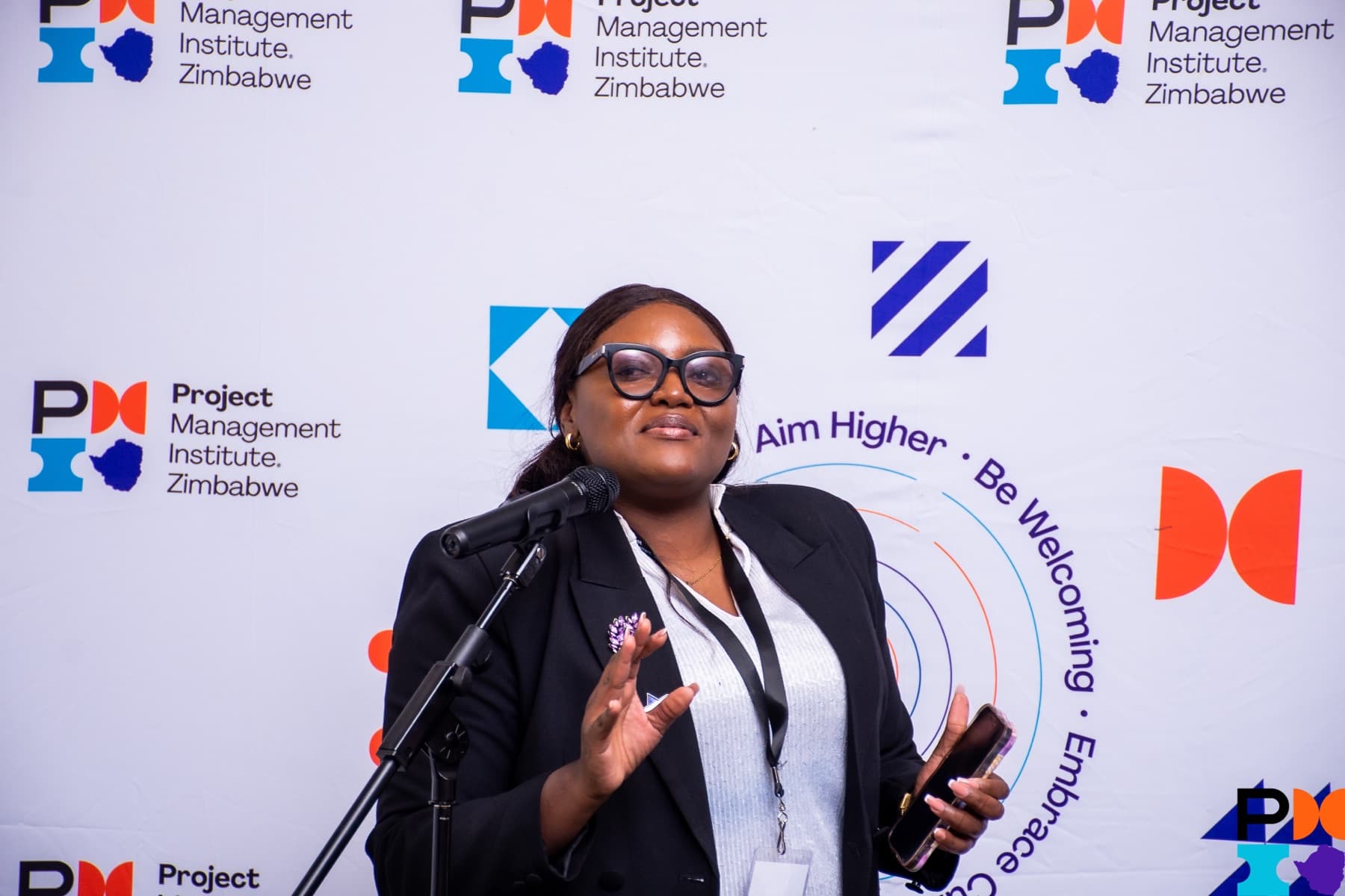 Miriro Munodawafa speaking at a PMI Zimbabwe event